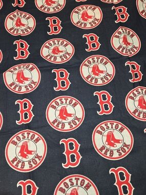 Boston Red Sox Cotton Fabric 1Y+ MLB Licensed Logo Toss Navy Uneven Cut